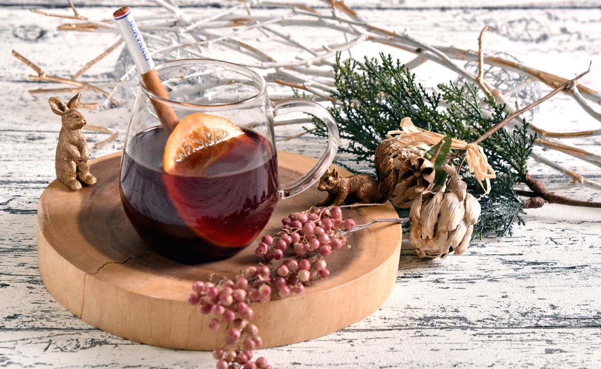 果実とスパイス香るホットワイン 600円