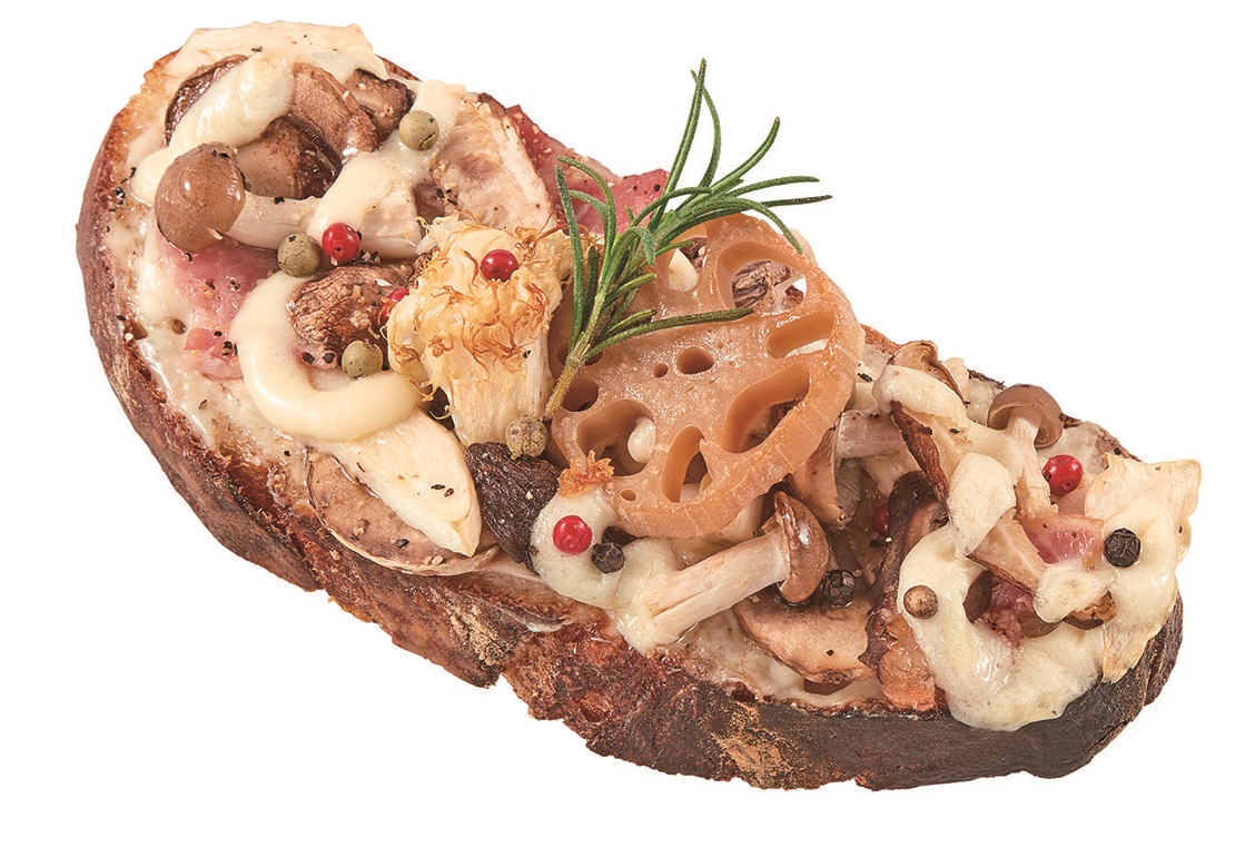 「やまぶし茸とキノコのタルティーヌ」1個540 円