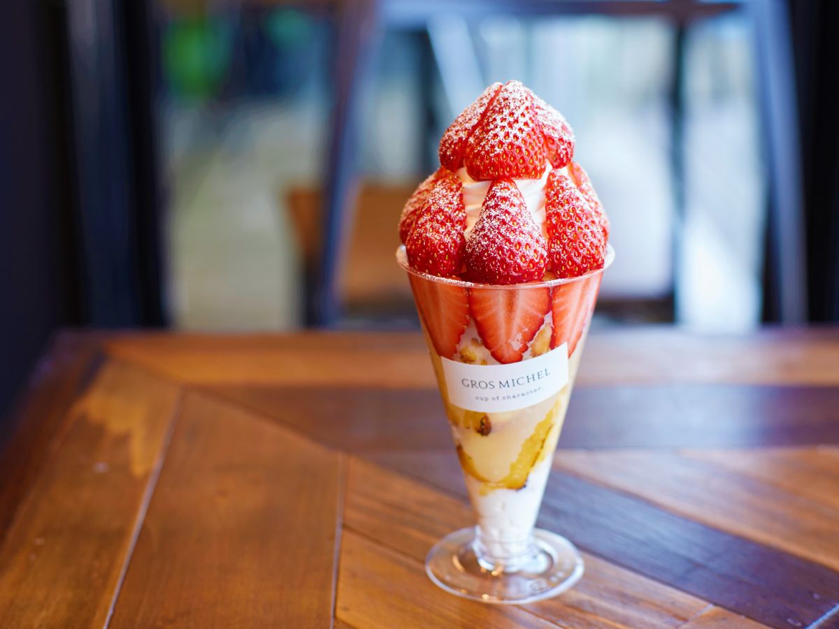 フルーツパフェ 850円