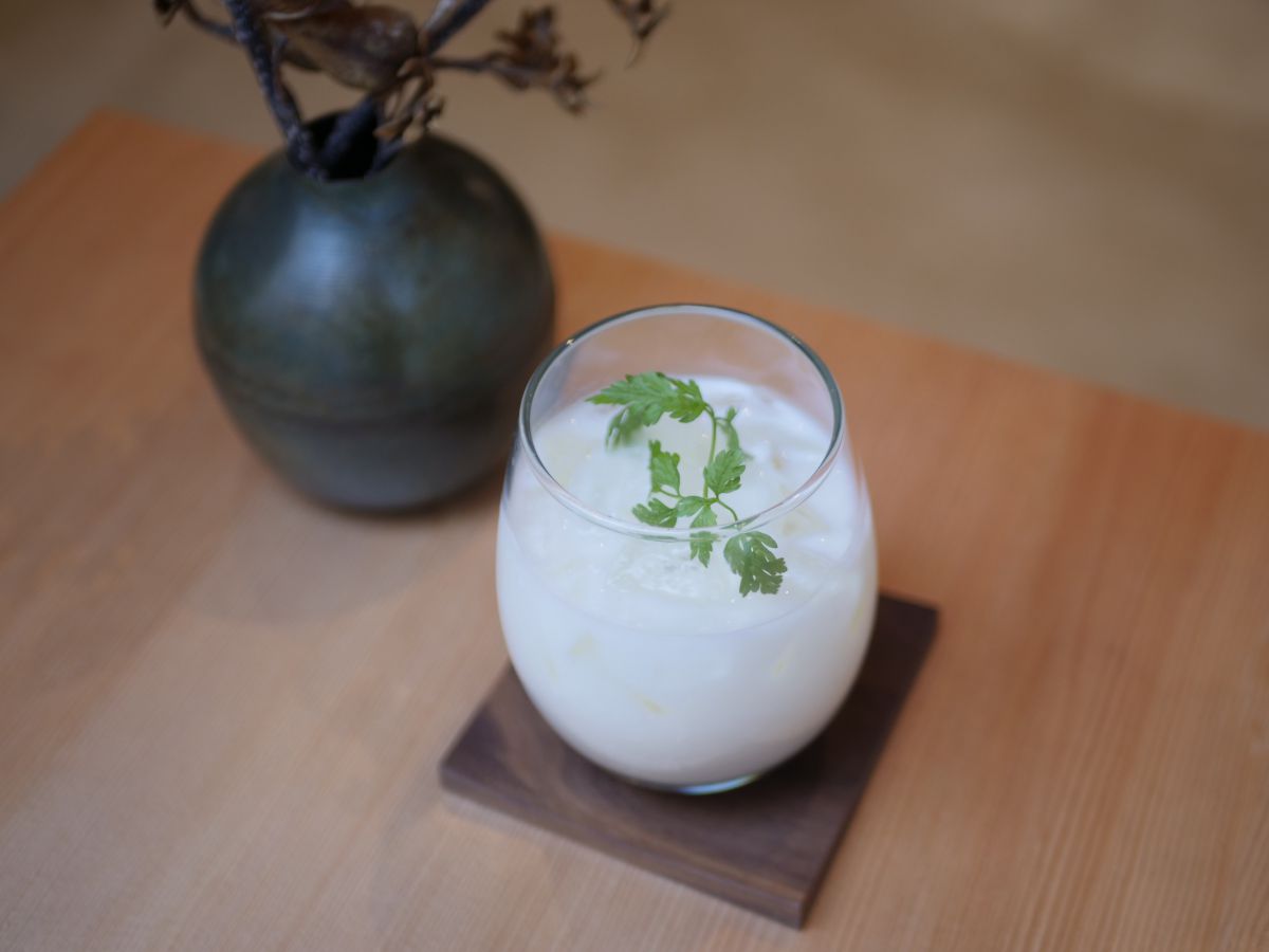 麹甘酒ラッシー　600円