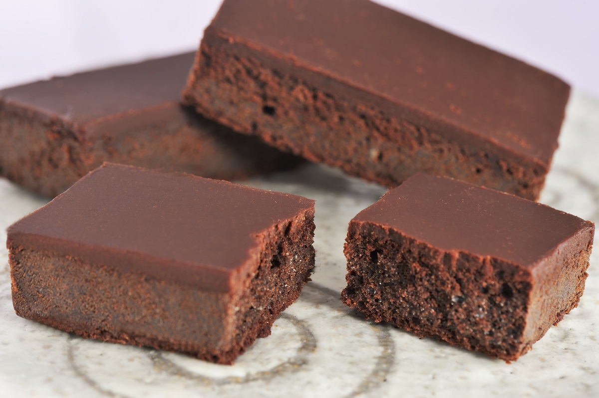 「箱根の坂 ガトーショコラ」(5個入1000円税込)