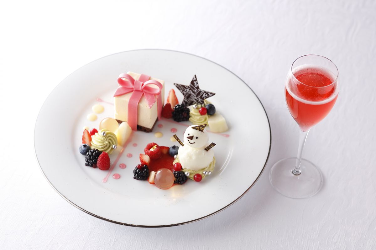 【12月1日〜26日限定】「天使からのプレゼント」 2500円（税込） ※ドリンク付