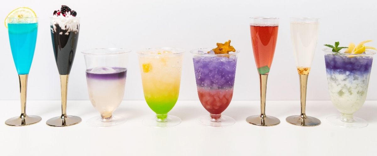 左から、「ネプチューン」「プルート」「サターン」「ジュピター」「マーズ」「マーキュリー」「ヴィーナス」「ウラヌス」※現在、冥王星(プルート)は惑星から除外され、準惑星に分類されています