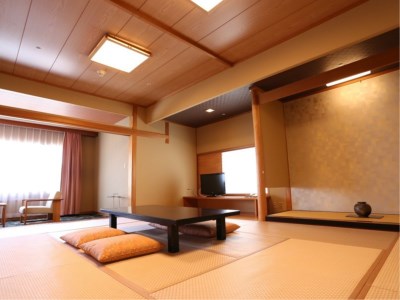  部屋は12畳以上のため家族4人でも快適！