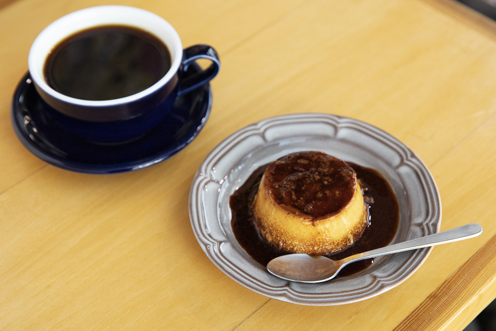 【門前仲町】リノベカフェ「BAKU Coffee Roasters」で、手作りなめらかプリン&個性派コーヒーを！