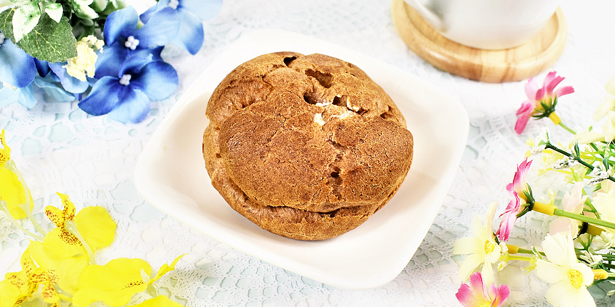 ファミリーマート、あんこと黒みつのシュークリーム