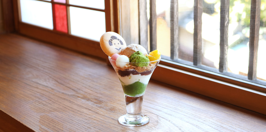 カランコロン京都姉妹店の甘味処に「栗と京抹茶の舞妓さんパフェ」が登場！