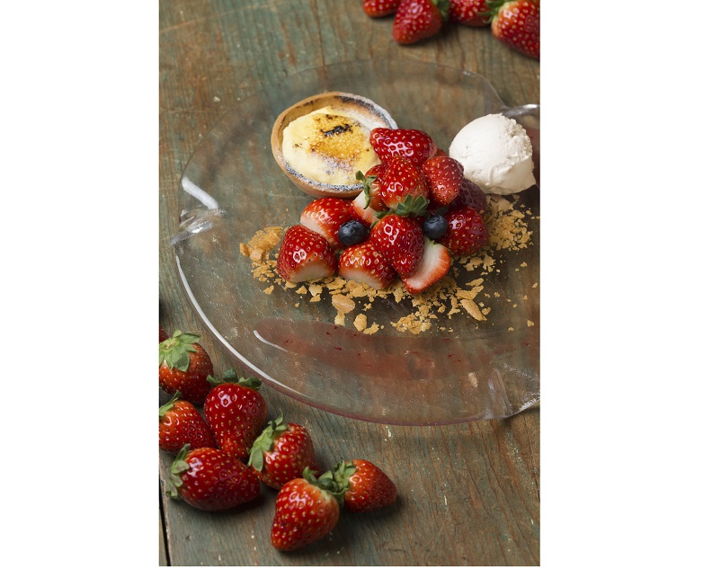 古都華と自家製ブリュレタルト 880円