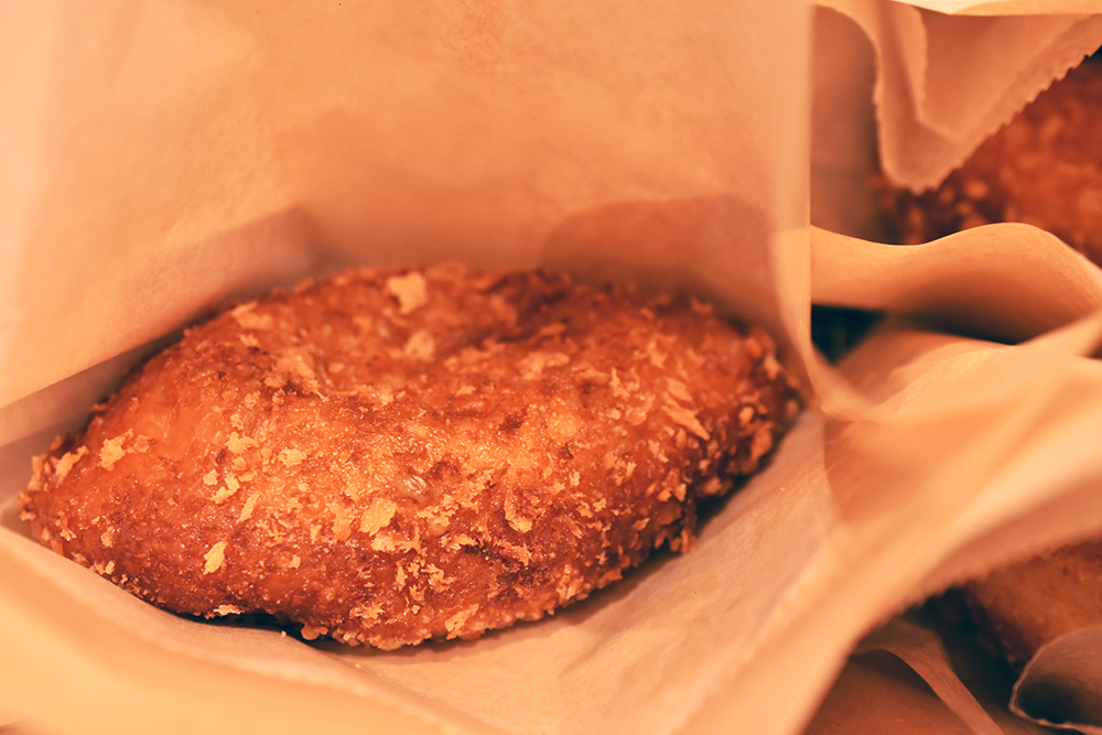 「カレーパン」240円（税込）