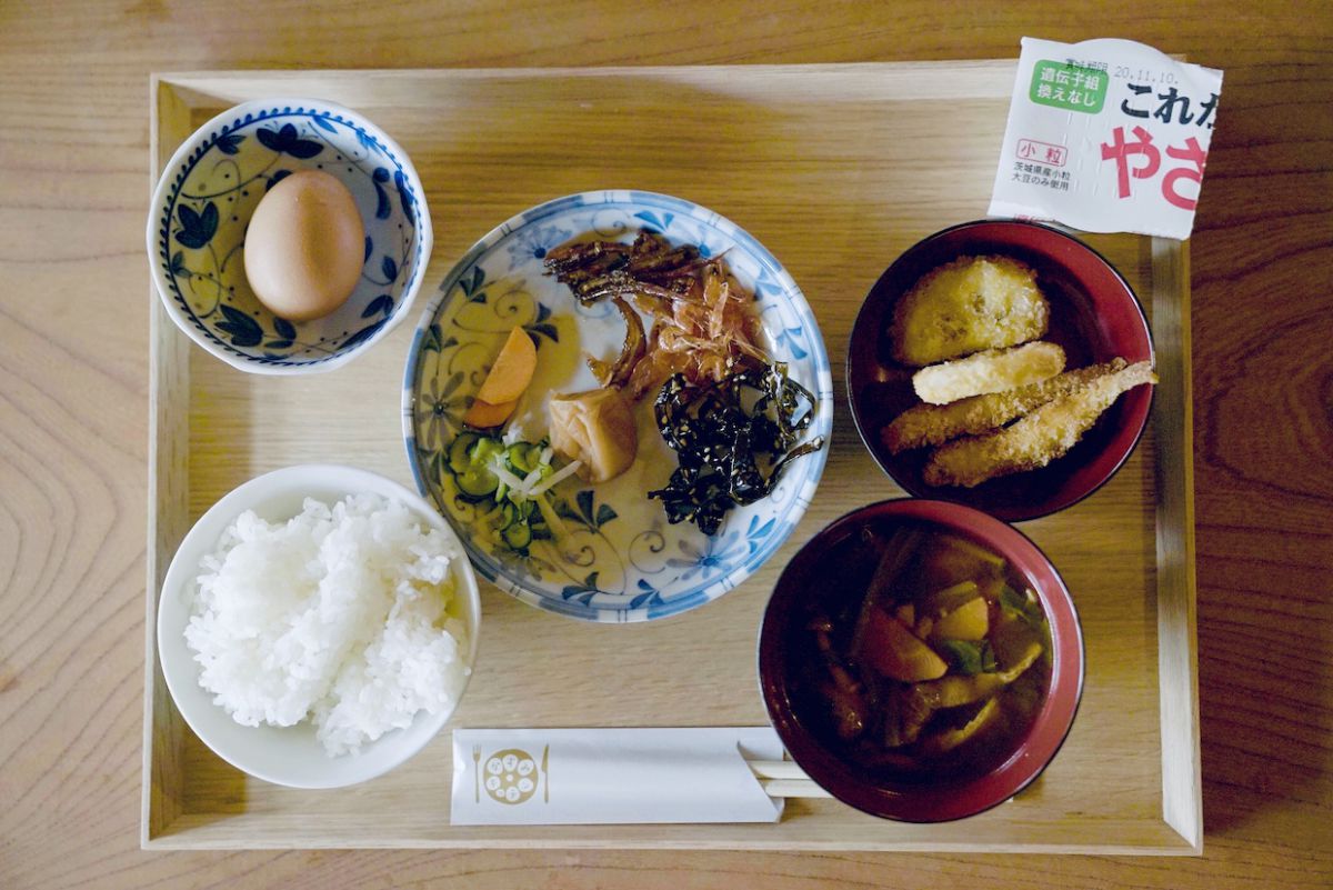 現在このランチメニューは食べられませんが、将来的に同様の朝食メニューするよう計画中とのこと！宿泊料金は1人7700円（食事付きは10450円） 