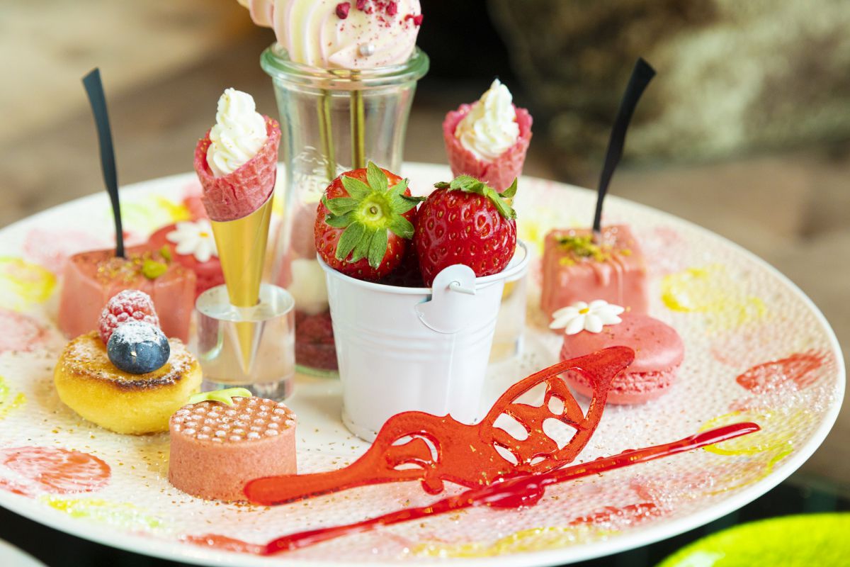 いちご畑をイメージしたスイーツプレート(イメージ)