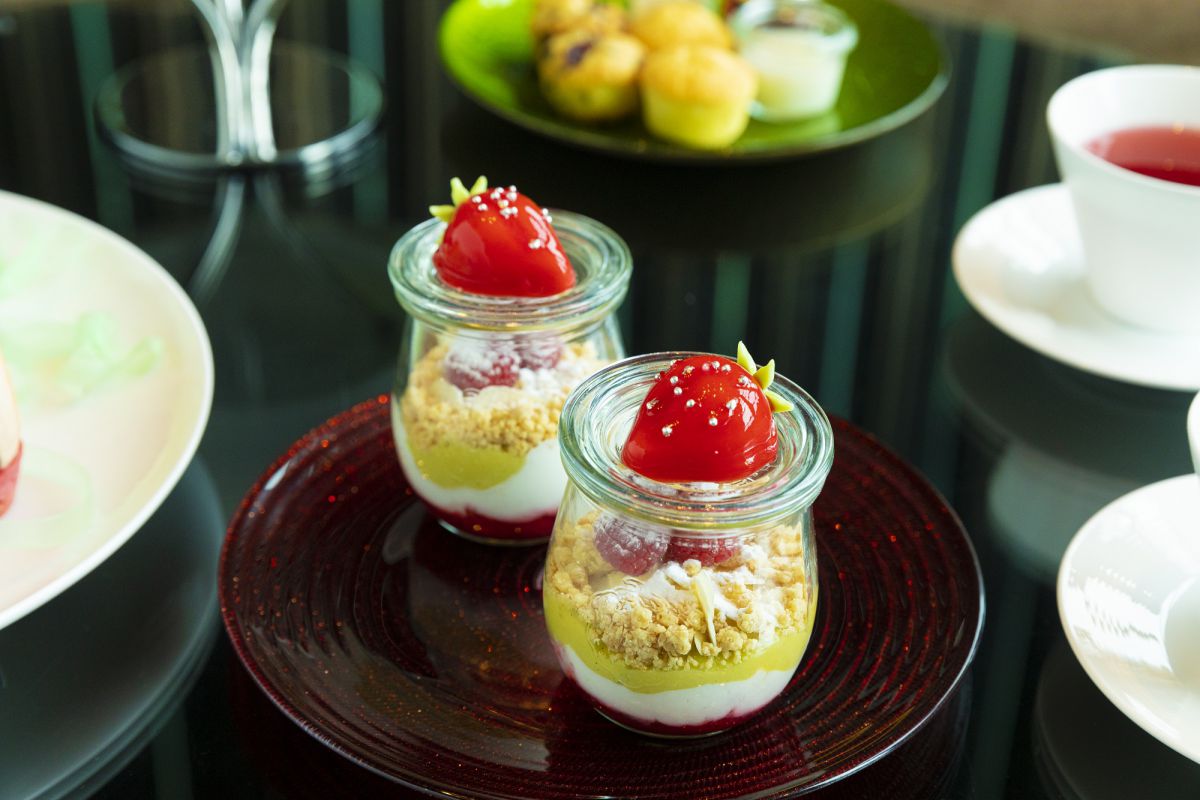 ひとり1皿のグラスミルフィーユ(イメージ)