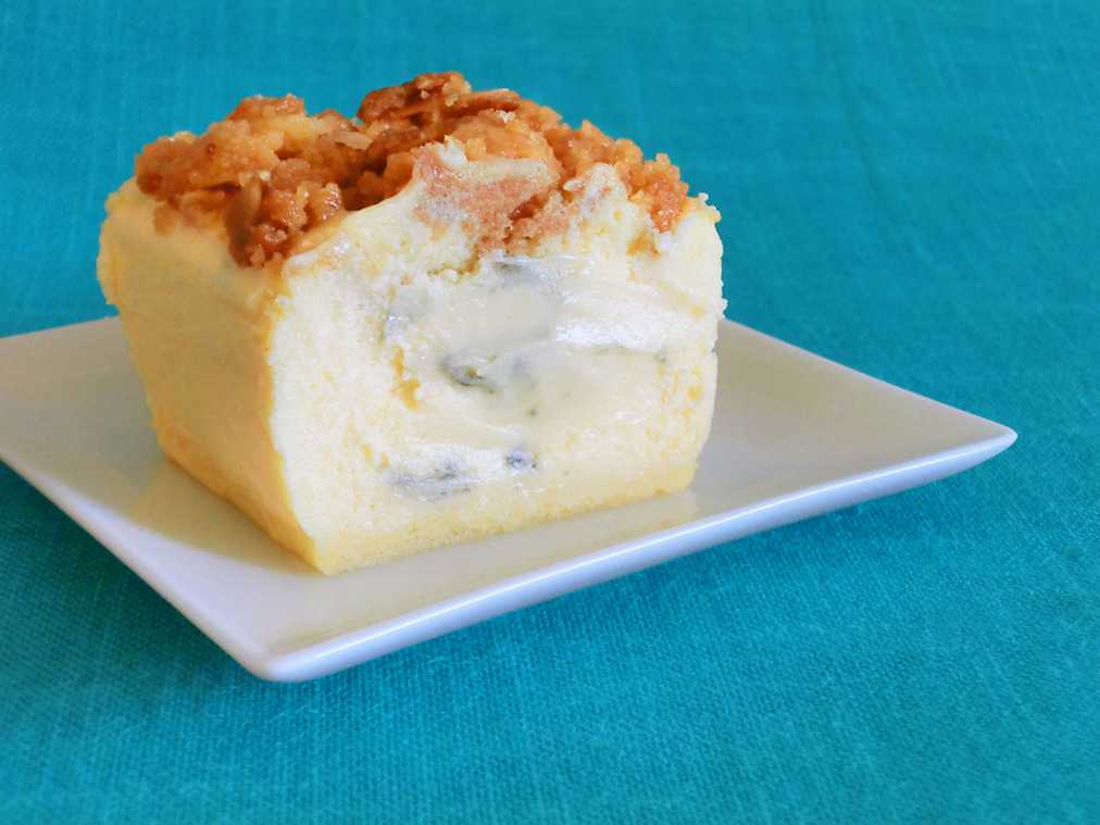 「贅沢チーズケーキ」1本 2530円（税込）