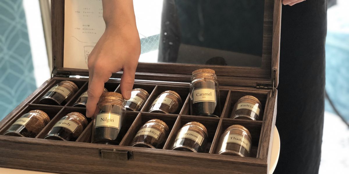 紅茶ソムリエが淹れる“自分ブレンドの一杯”を求めて。紅茶好きが集う代官山カフェ