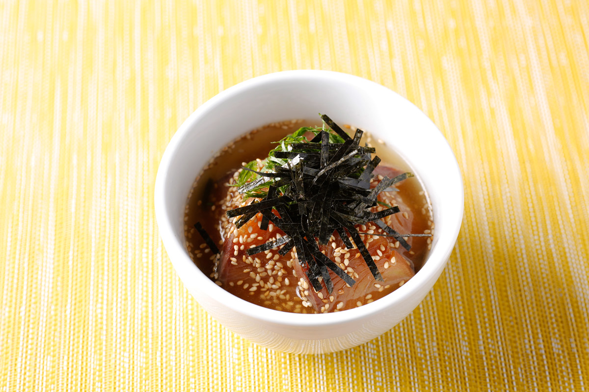 旬の寒ブリを使用したお茶漬け　780円