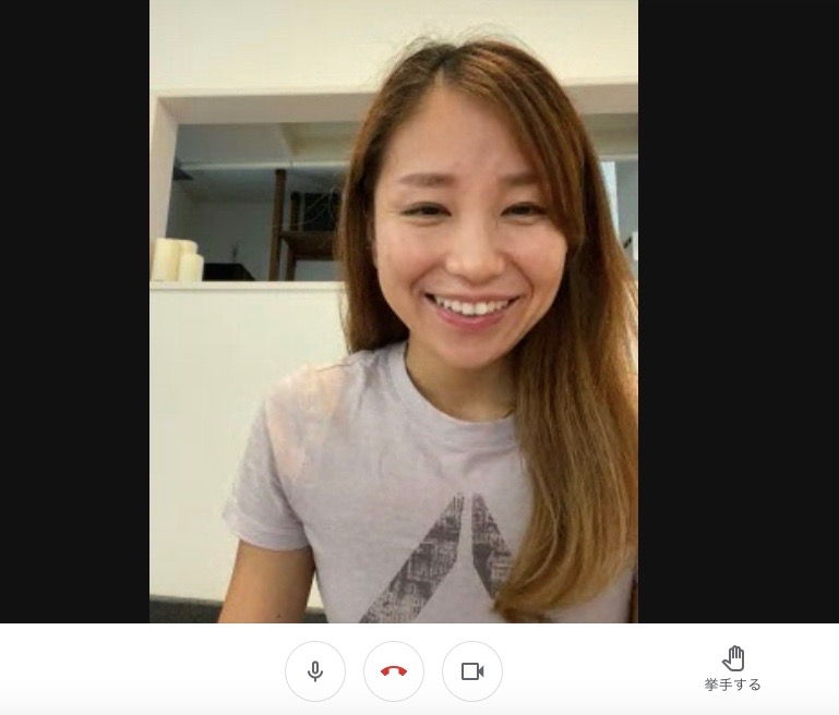 今回はみおさんのご自宅から、オンライン上でインタビューさせていただきました！