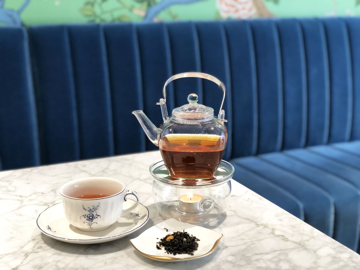 紅茶「シャイニングスター」HOT／1210円、ICE／990円（ともに税込）