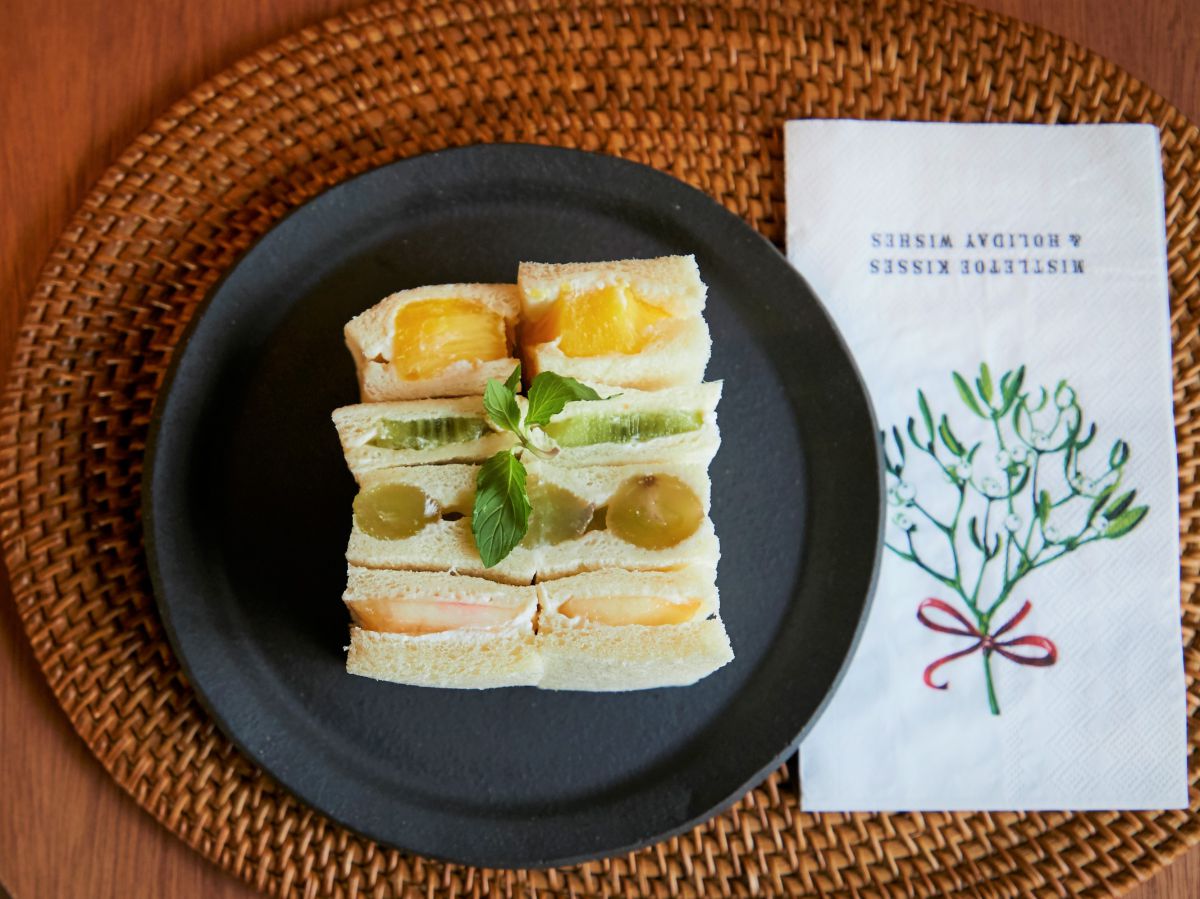 蕪フルーツサンド 800円　※内容は季節替わり