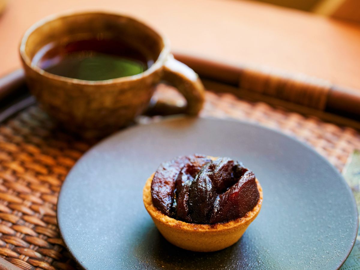 自家製林檎タルト 400円、蕪ブレンド 550円