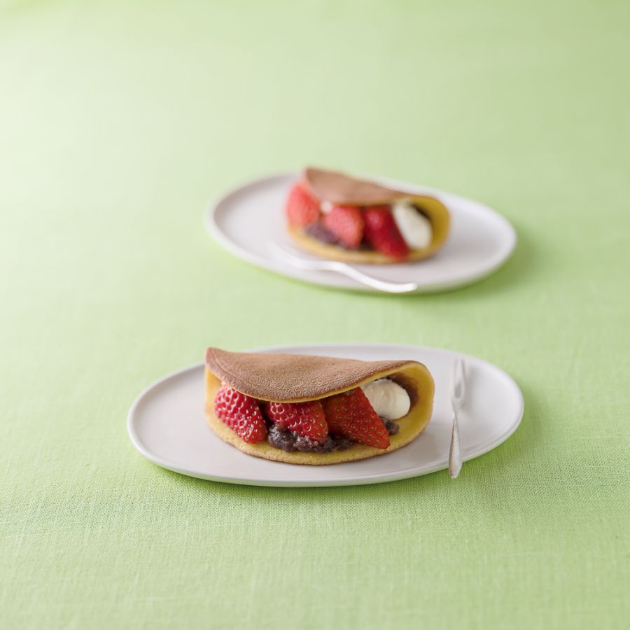 いちごとバタチーのmochi 生どら焼き　380 円