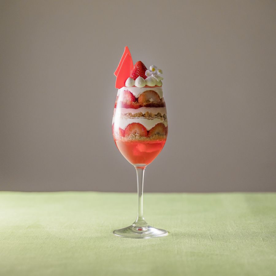 福岡県産あまおうと フロマージュブランのパフェ 2800 円