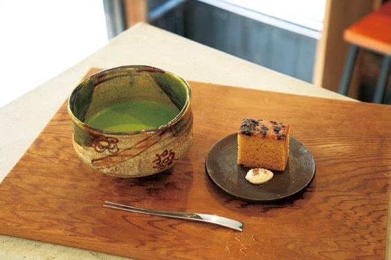 抹茶（菓子付）880円~