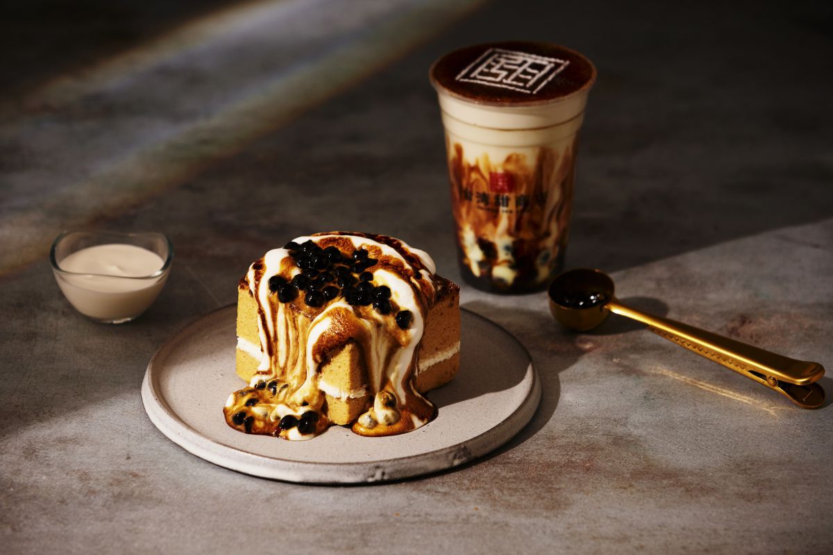 「甜黒糖クリームカステラプレート」 920円(税込)