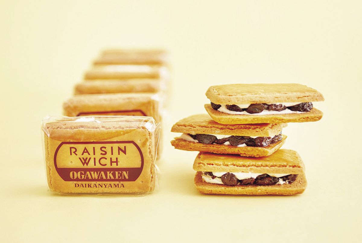 レイズンウィッチ10個入り 1393円