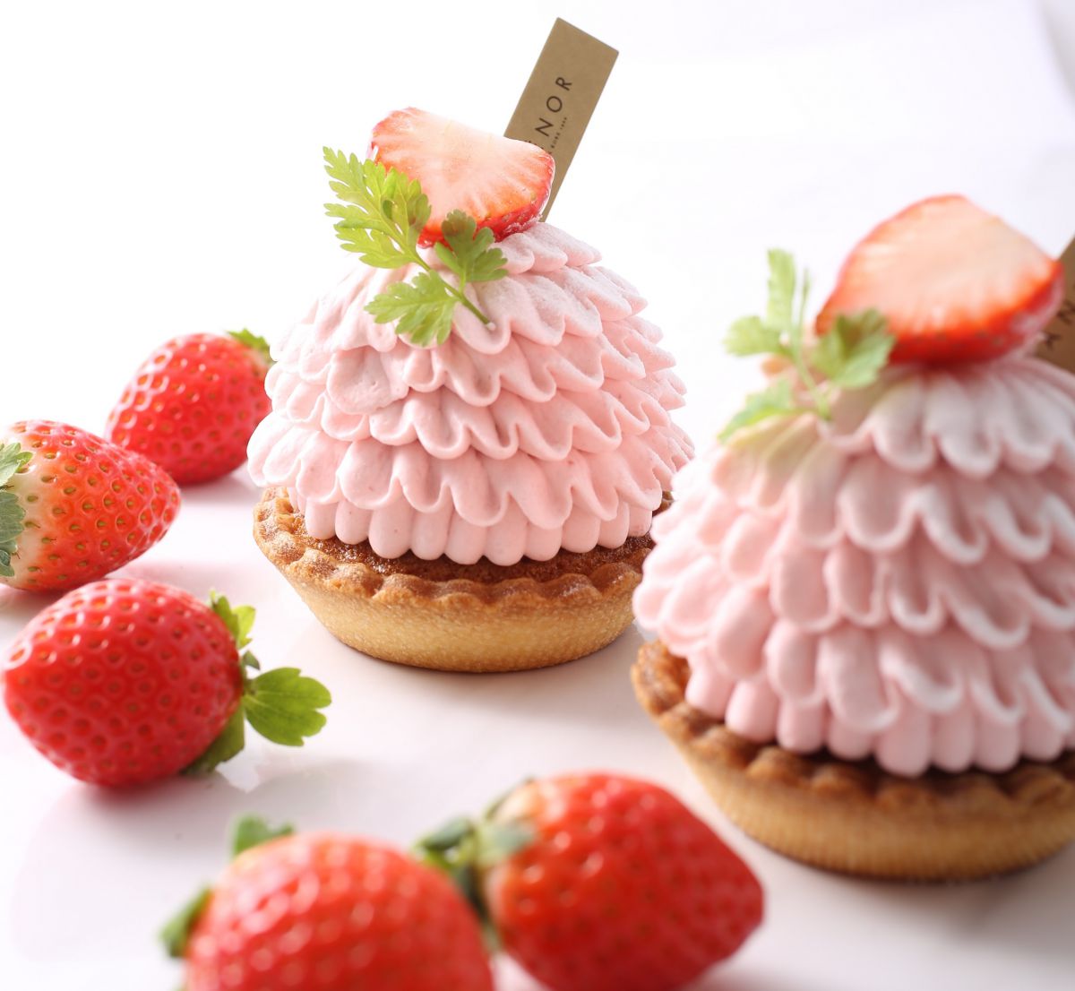 「いちごのマスカルポーネタルト」627円。販売期間：1月13日（水）～2月28日（日）