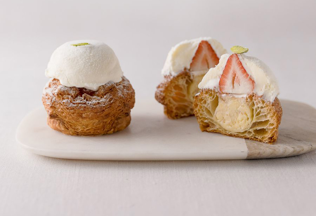 まるごと苺チーズケーキデニッシュ 450 円