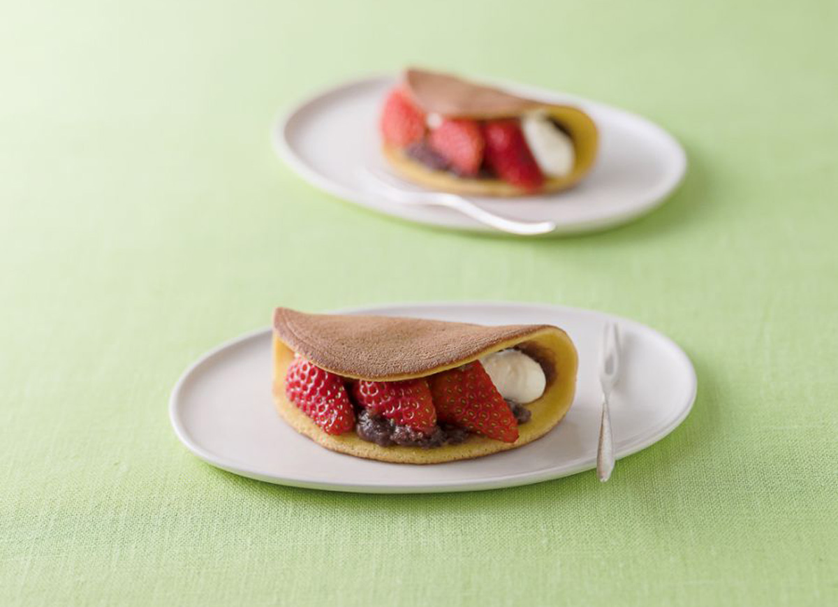 いちごとバタチーのmochi 生どら焼き 380 円