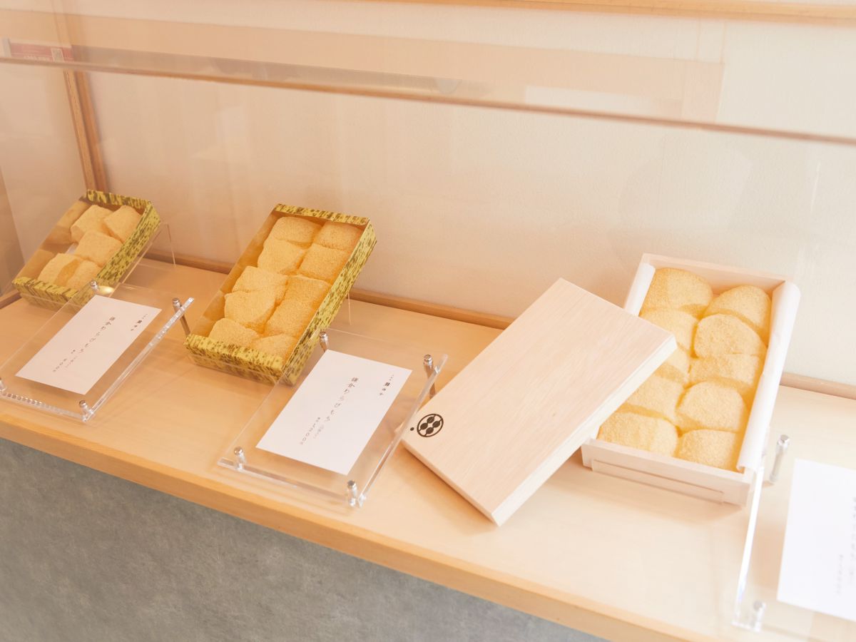 鎌倉わらびもち(5個入り) 600円~