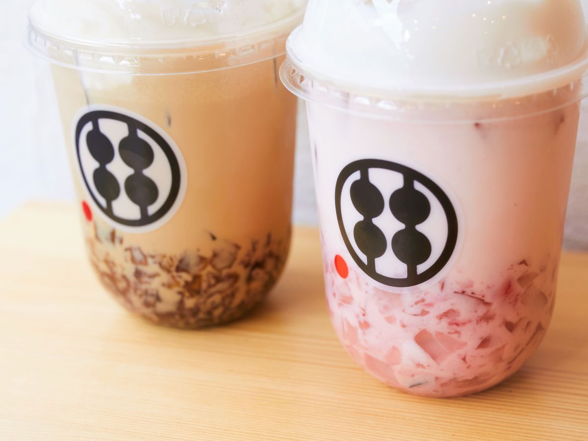 （左）珈琲ミルク（右）贅沢いちごミルク
