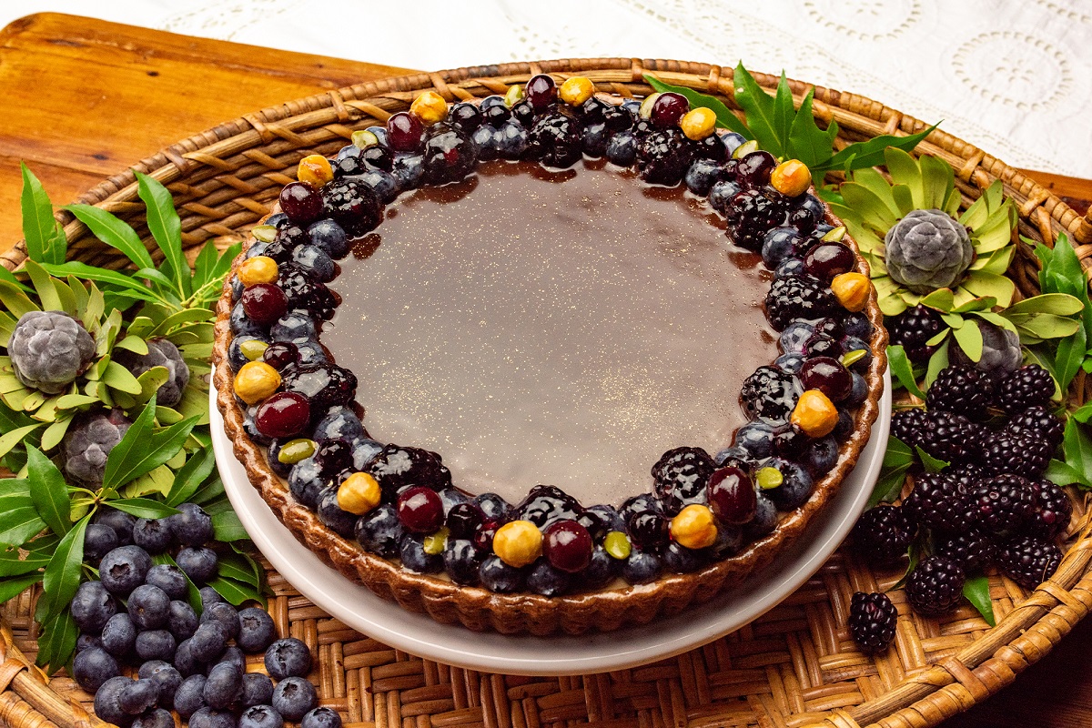 「コーヒームースとヘーゼルナッツのタルト」piece 810円、whole (13cm) 2700円、(25cm) 8100円