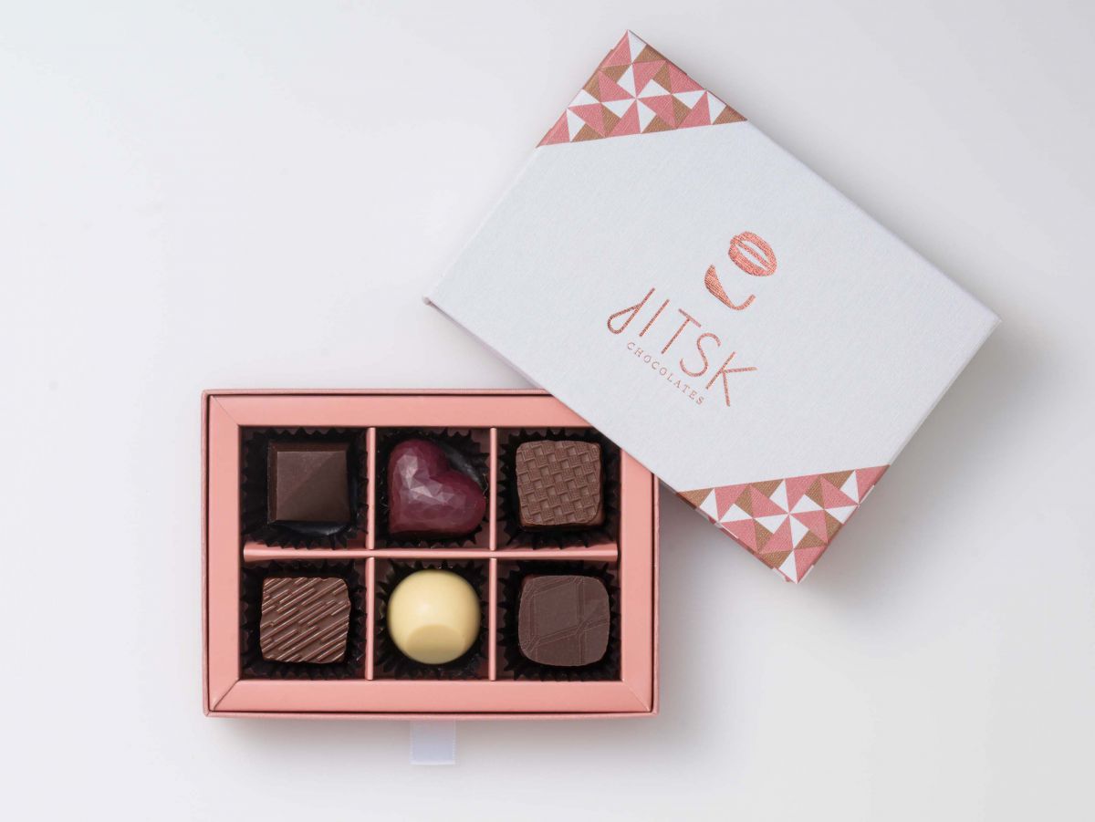 「セレクション6」2484円