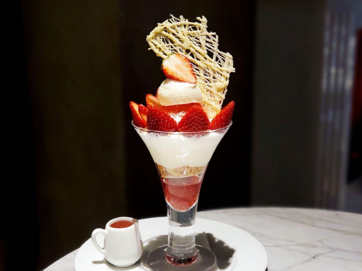 古都華いちごのパフェ 1800円（税別）
