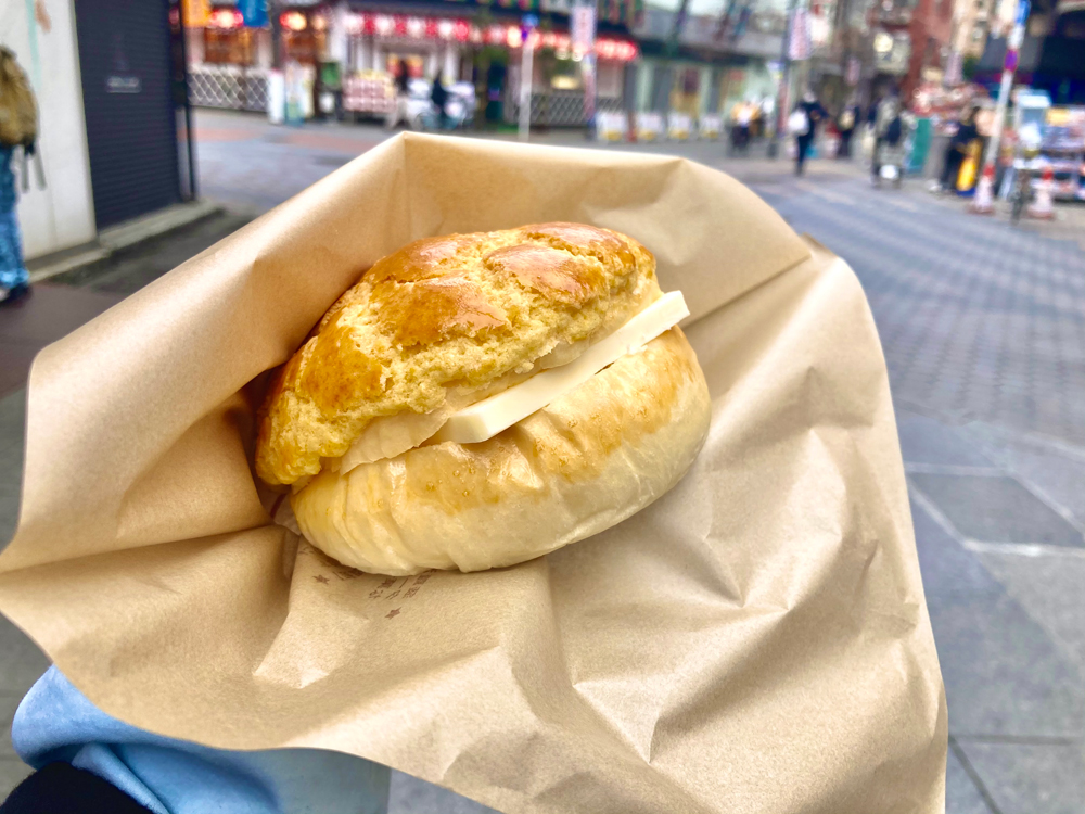 「台湾菠蘿油」 400円（税込）