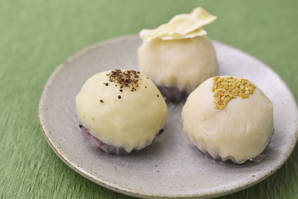 左「さつまいもとコーヒー」、中「生姜とあんず」、右「黄金桃と花粉」