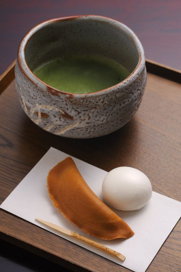 三笠野と荒城の月 お抹茶セット（990円）