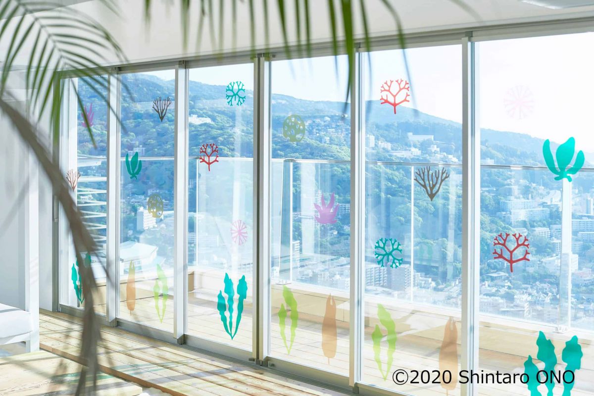 「海の花ウィンドウ」