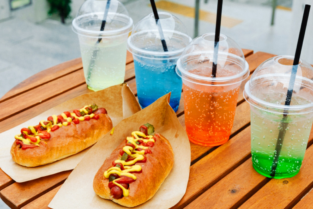 ホットドッグ・ドリンク  BAMBY CAFE（写真はイメージです）