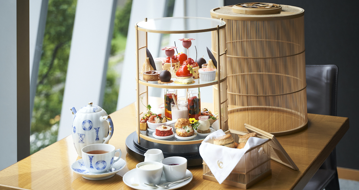 ザ ・キャピトル アフタヌーンティー（1名6655円、写真は2名分。要予約）