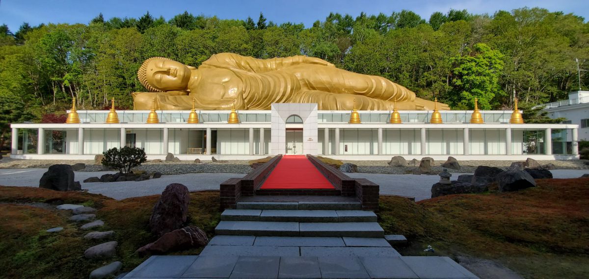 「札幌涅槃大仏」