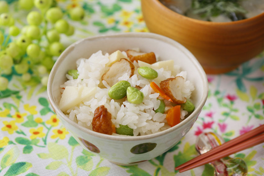 さつま揚げと竹の子の炊き込み御飯
