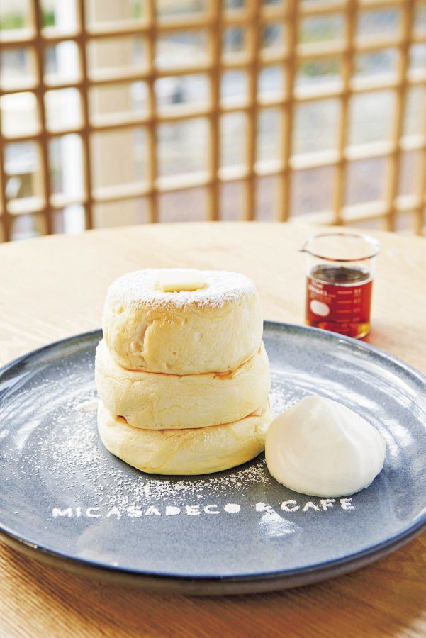 ふわふわリコッタパンケーキ 1350円