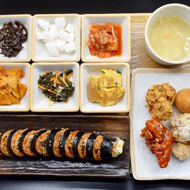 「チーズキンパ＋ミニモッパンハンサン」1180円（税別）