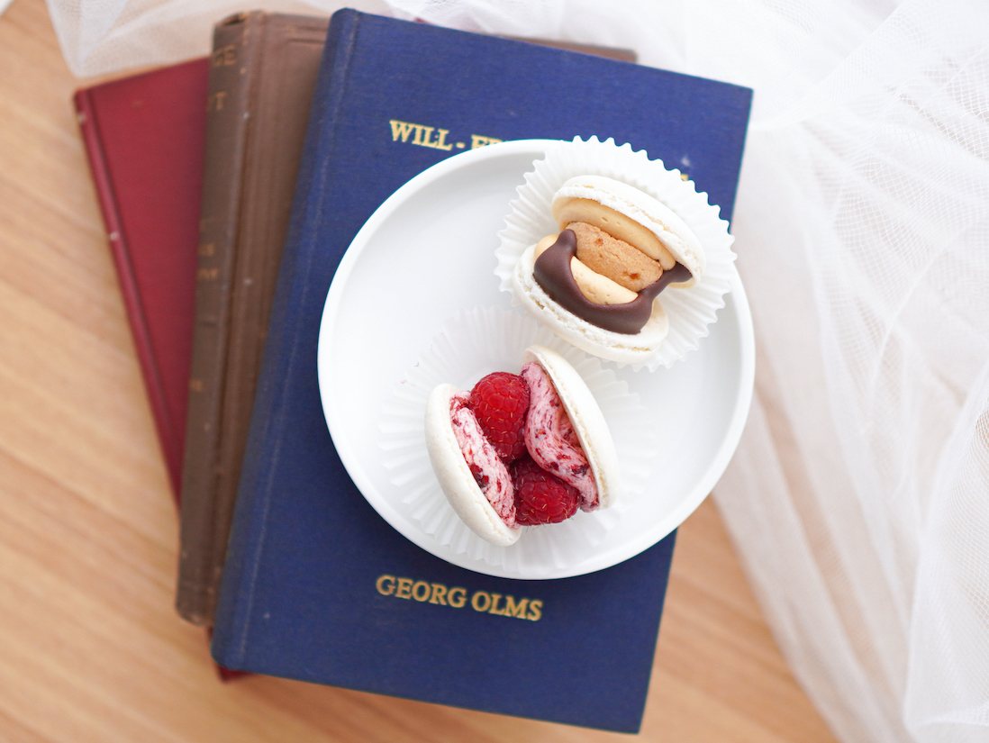 手前）ラズベリー450円　奥）キャラメル380円