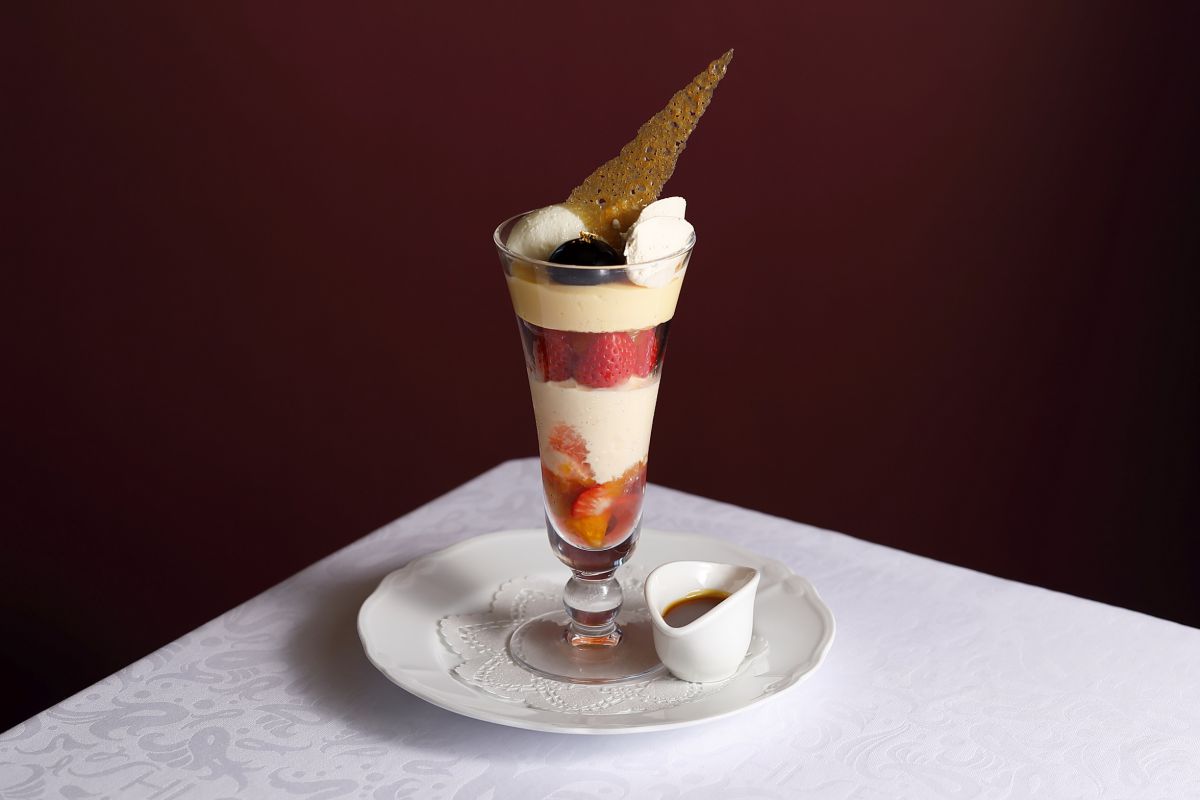 「プリン ア ラ モードパフェ」