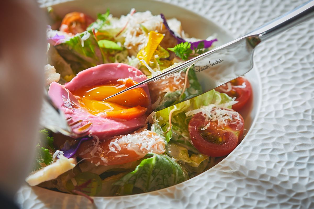 ディナーのMENU FAUCHON 4950円の前菜「フォション京都サラダ」