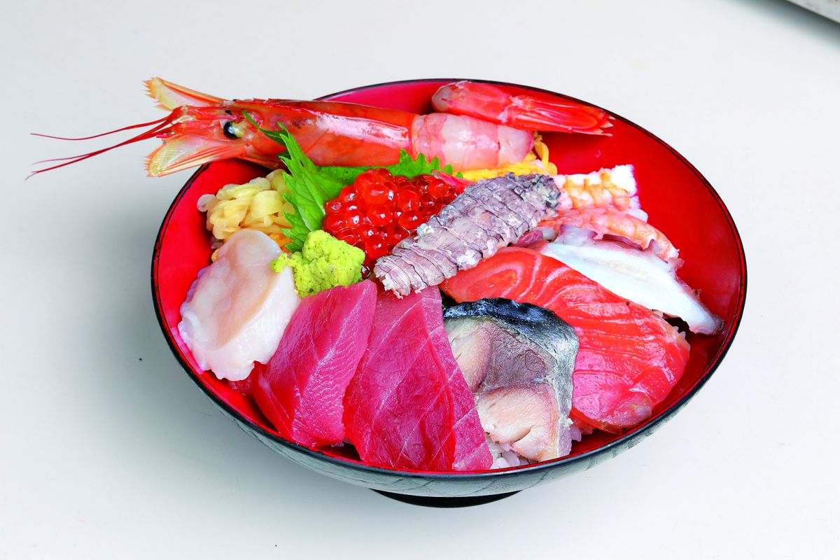 活き活き海鮮丼1650円